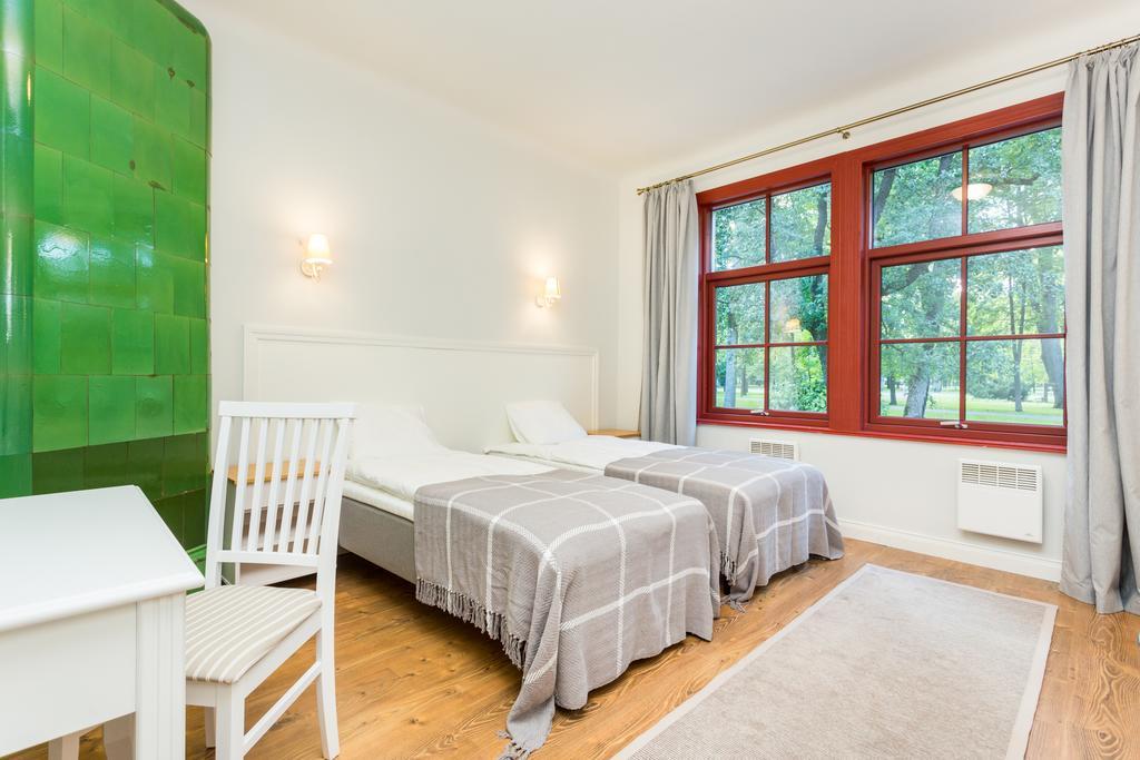 Vabaduse Apartments Пярну Экстерьер фото