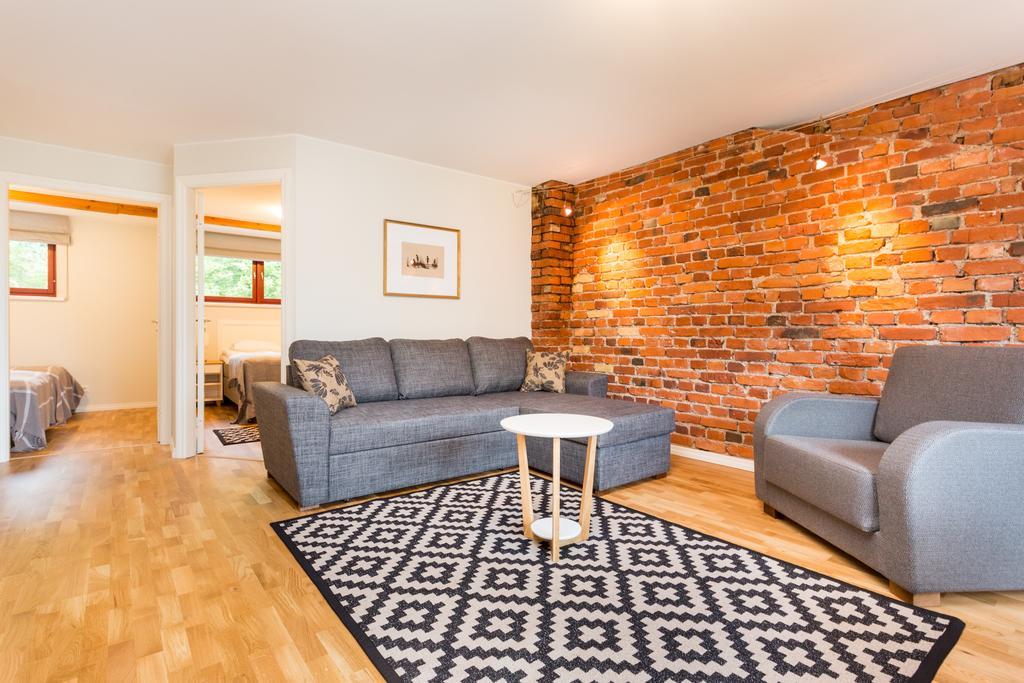 Vabaduse Apartments Пярну Экстерьер фото