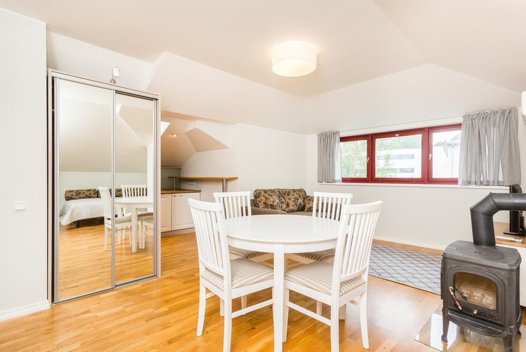 Vabaduse Apartments Пярну Экстерьер фото