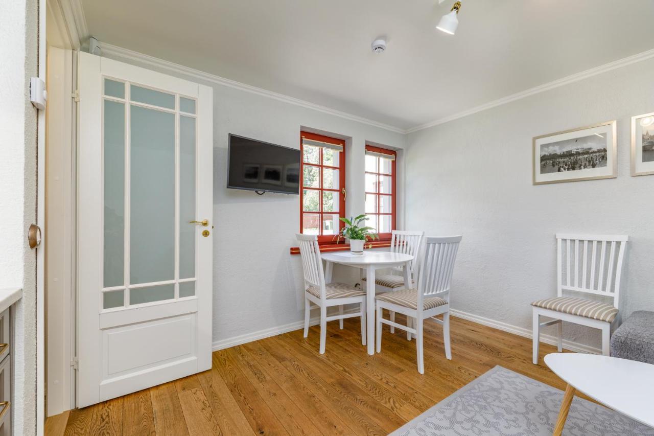 Vabaduse Apartments Пярну Экстерьер фото
