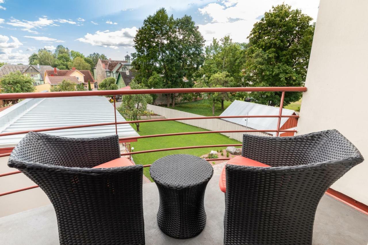 Vabaduse Apartments Пярну Экстерьер фото